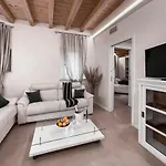 San Matteo Maison בית הארחה